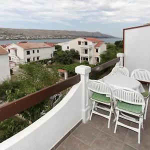 Spavalo Apartament Pag Town